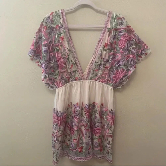 Raga In the Fields Purple Embroidered Dress Size Medium NWT New - Picture 8 of 15